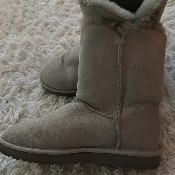 Gray Uggs - Picture 6 of 6